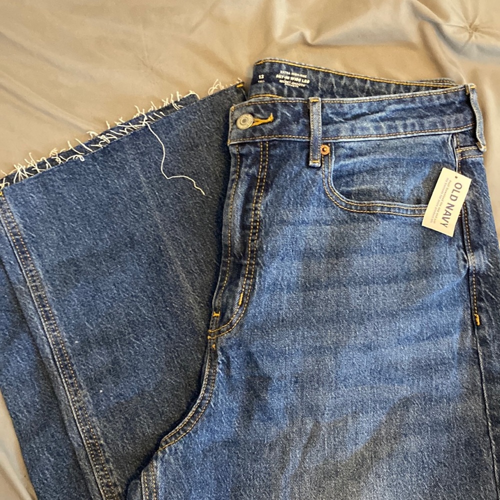 NEVER WORN! Old navy High rise jeans!